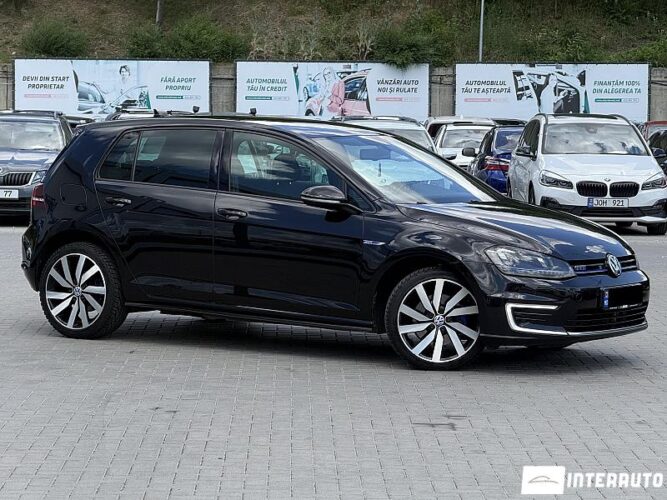 Volkswagen Golf GTE 2015 doar la InterAuto