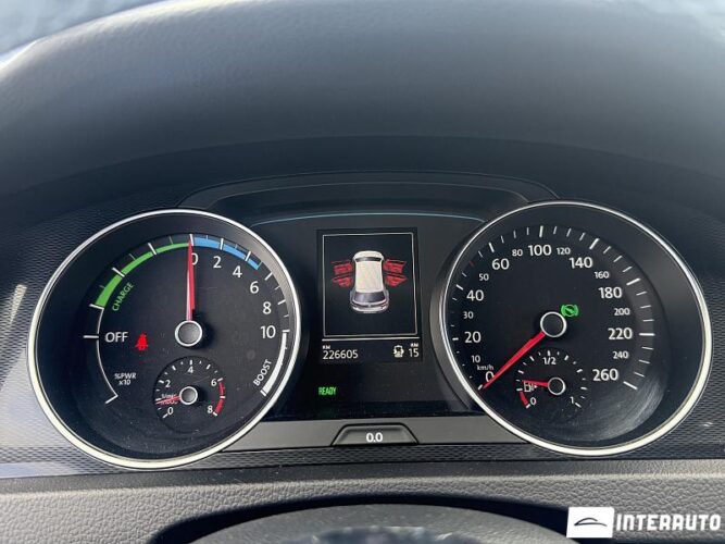 Volkswagen Golf GTE 39 volkswagen Golf GTE 2015