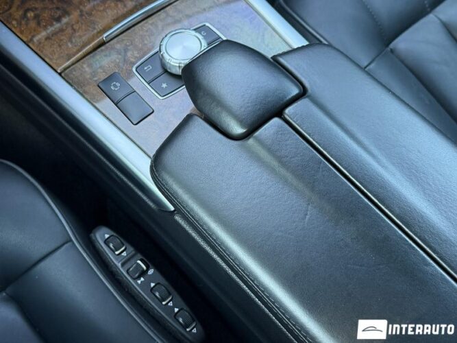 Mercedes E 220 46 mercedes E 220 2013