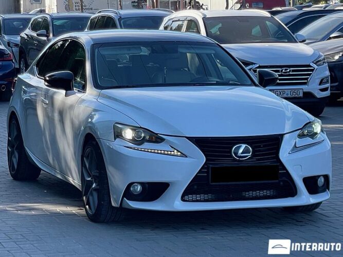 lexus IS 300h 2013