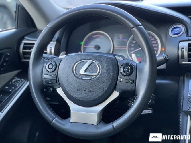lexus IS 300h 2013