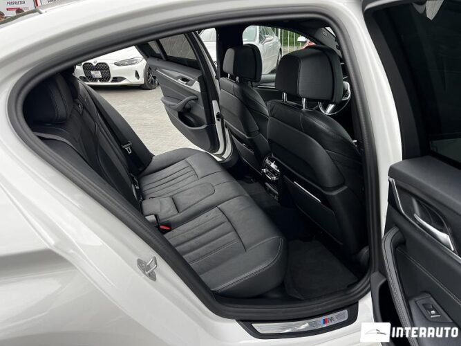 BMW 520 39 bmw 520 2023
