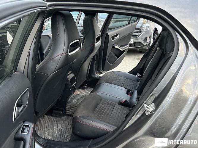 Mercedes GLA 180 42 mercedes GLA 180 2015