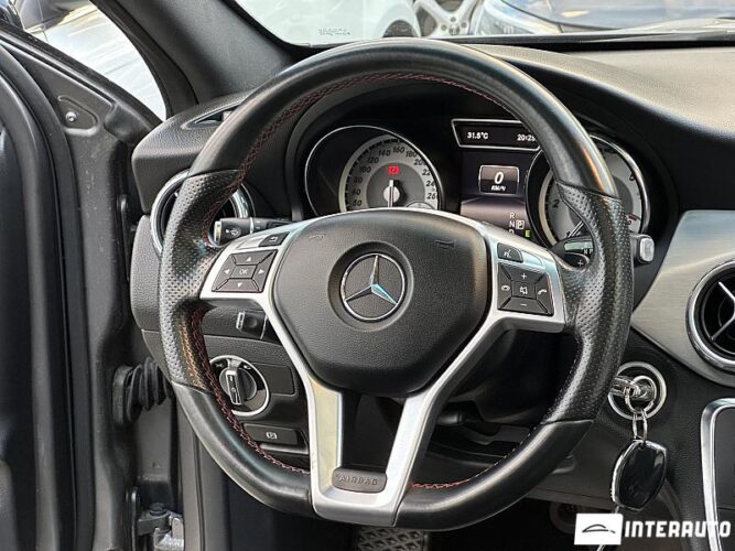 Mercedes GLA 180 37 mercedes GLA 180 2015