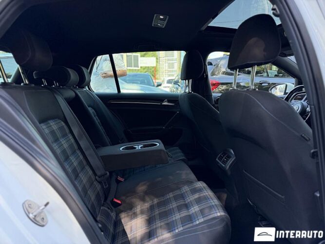 Volkswagen Golf GTE 40 volkswagen Golf GTE 2015