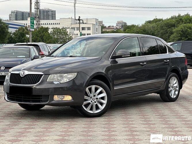 Skoda Superb 2010 doar la InterAuto