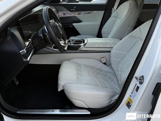 bmw 750e XDrive 2024