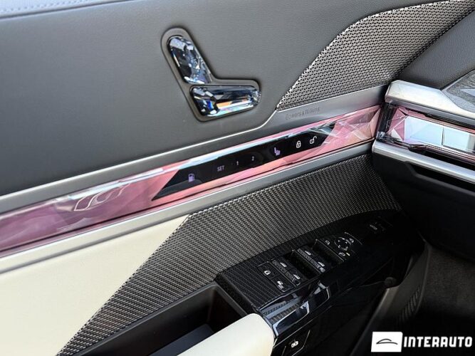 bmw 750e XDrive 2024