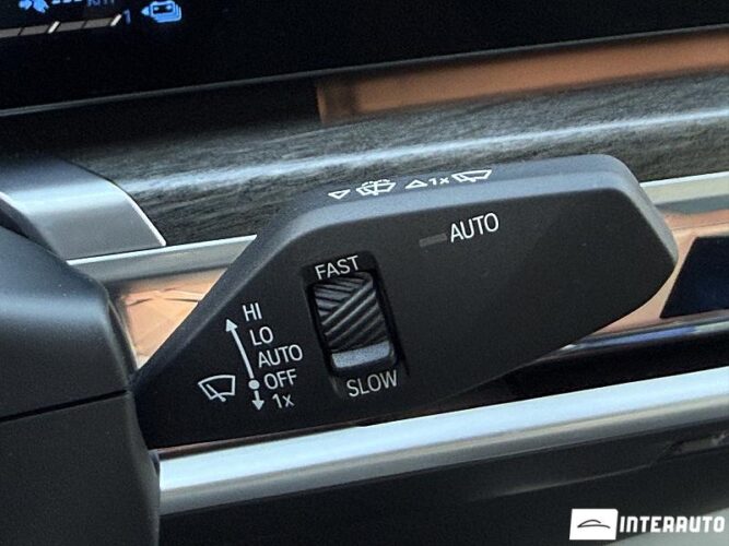 bmw 750e XDrive 2024