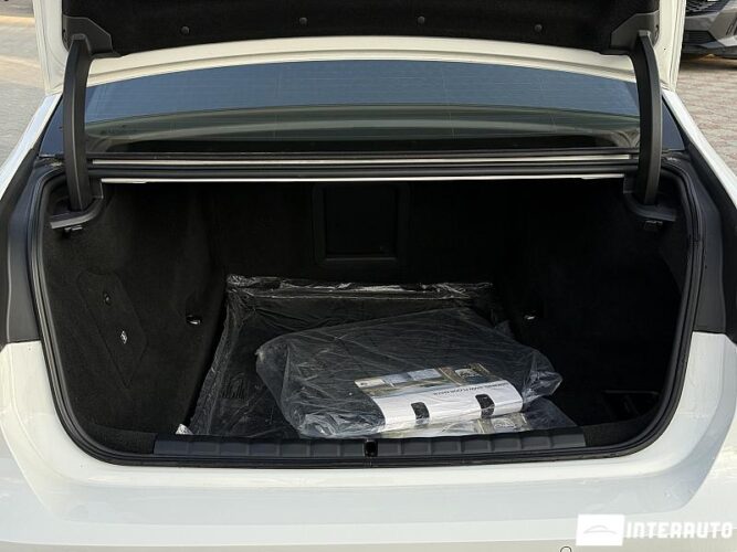 bmw 750e XDrive 2024
