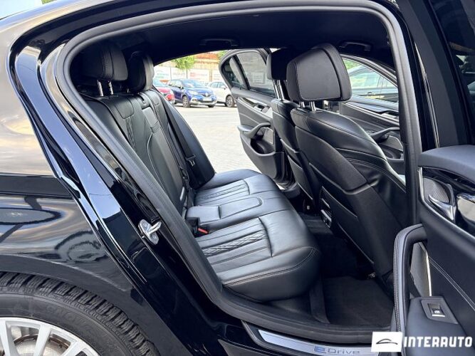 BMW 530e 49 bmw 530e 2018