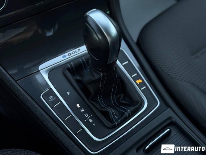 volkswagen e-Golf 2020