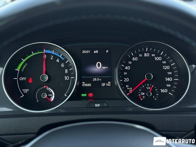 volkswagen e-Golf 2020