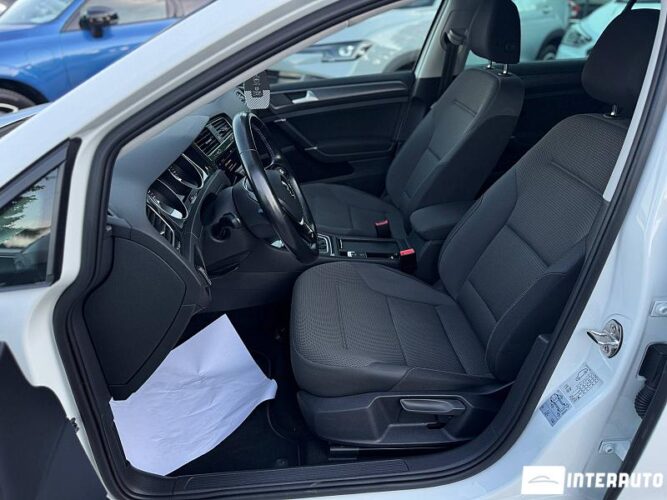 volkswagen e-Golf 2020