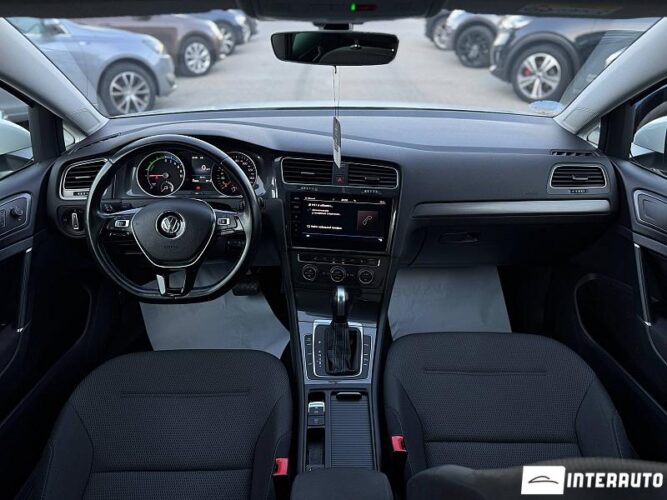 volkswagen e-Golf 2020