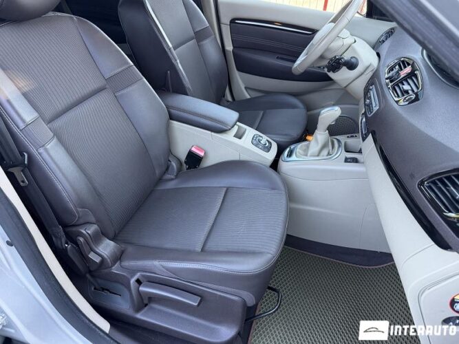 Renault Scenic 46 renault Scenic 2010