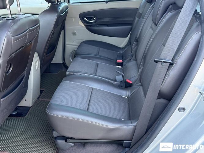 Renault Scenic 47 renault Scenic 2010