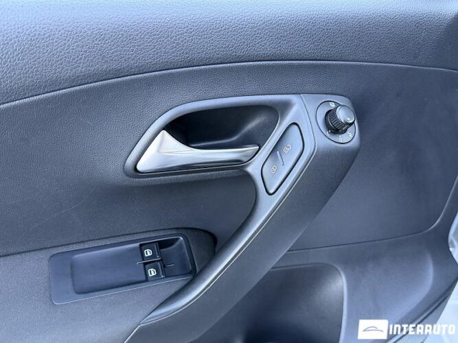 Volkswagen Polo 44 volkswagen Polo 2011