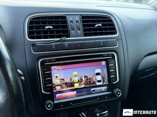 Volkswagen Polo 41 volkswagen Polo 2011