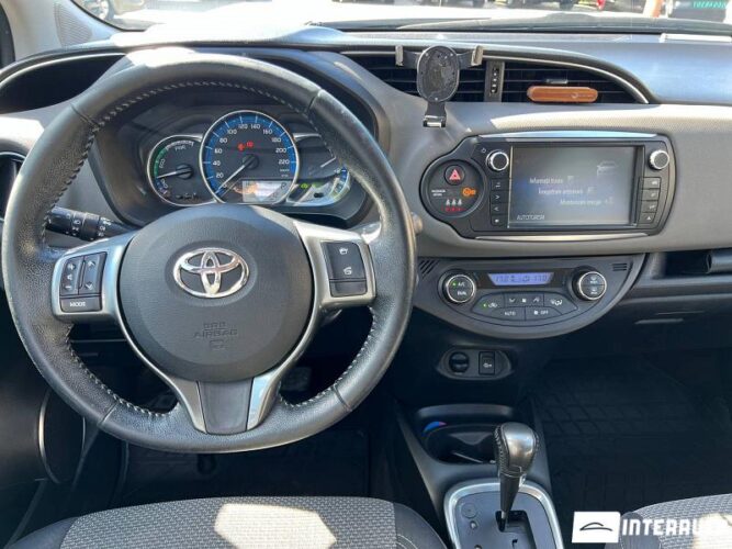 toyota Yaris 2016