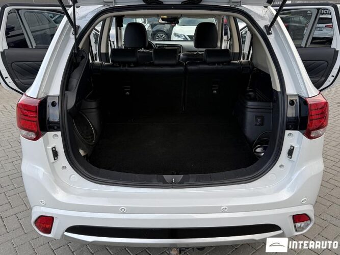 Mitsubishi Outlander 56 mitsubishi Outlander 2015
