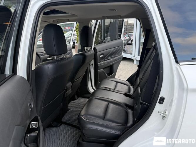 Mitsubishi Outlander 47 mitsubishi Outlander 2015