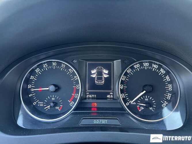 Skoda Rapid 37 skoda Rapid 2015