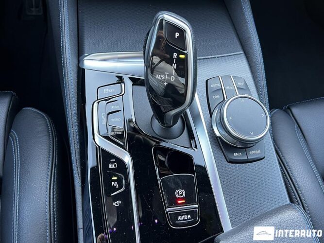 BMW 530e 49 bmw 530e 2021