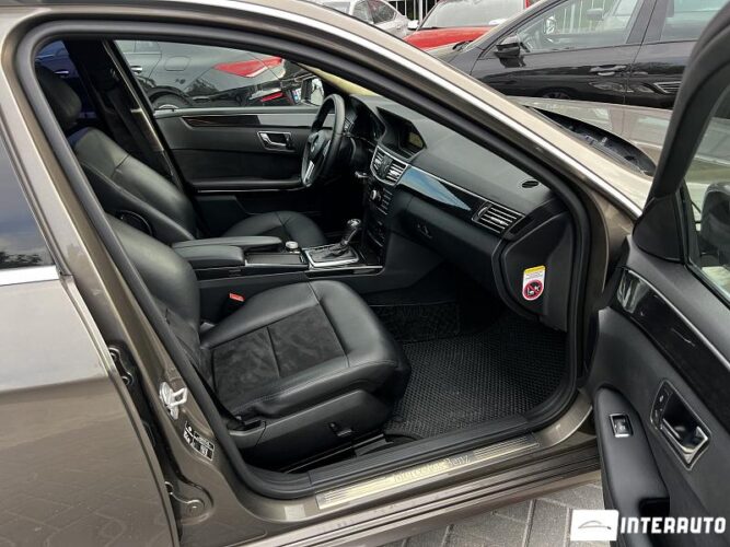 Mercedes E 220 34 mercedes E 220 2010