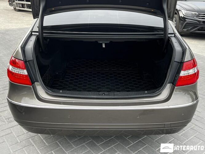 Mercedes E 220 43 mercedes E 220 2010