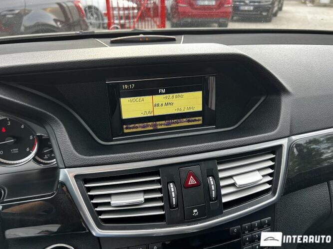 Mercedes E 220 39 mercedes E 220 2010