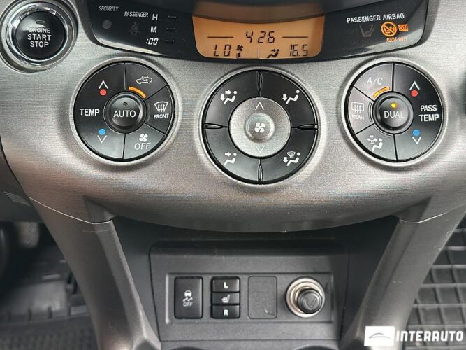 Toyota Rav-4 42 toyota Rav-4 2011