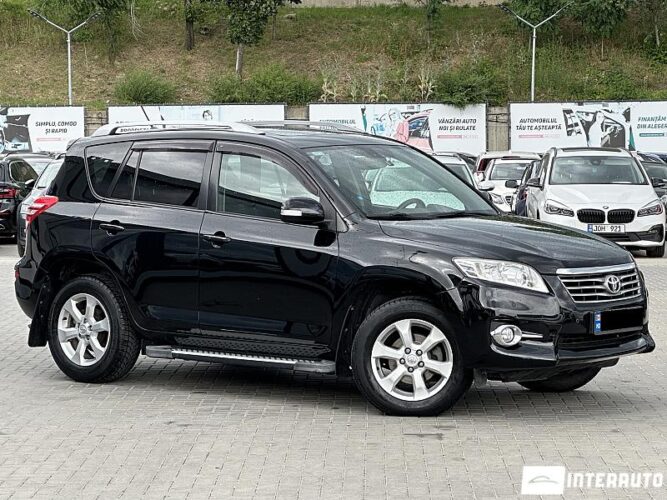Toyota Rav-4 2011 doar la InterAuto
