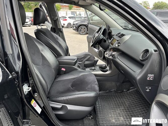 Toyota Rav-4 47 toyota Rav-4 2011
