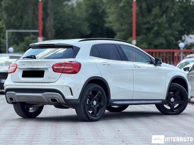 Mercedes GLA 220 32 mercedes GLA 220 2014
