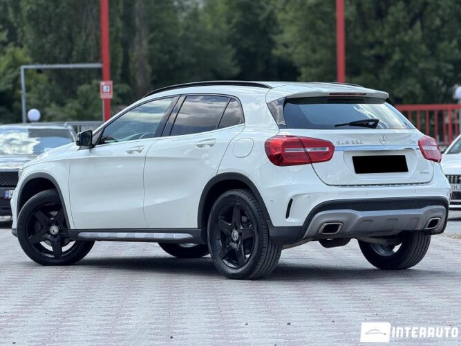 Mercedes GLA 220 33 mercedes GLA 220 2014