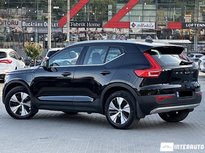 Volvo XC 40 38 volvo XC 40 2020