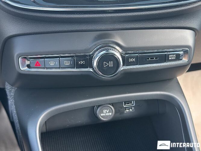 Volvo XC 40 47 volvo XC 40 2020