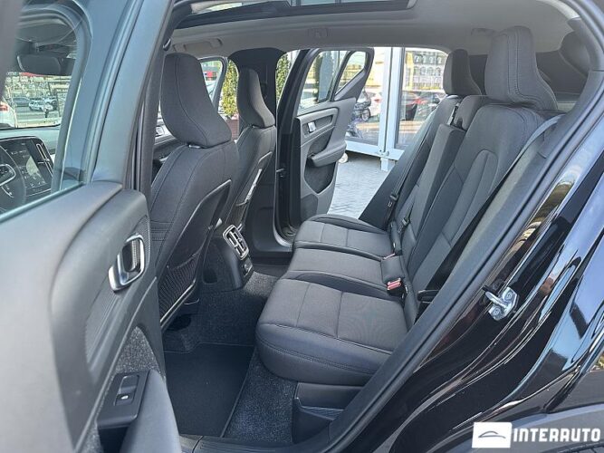 Volvo XC 40 49 volvo XC 40 2020