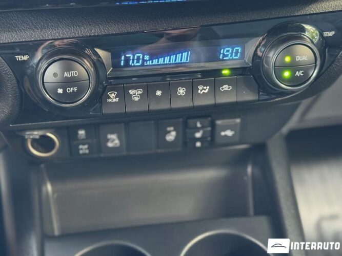 toyota Hilux 2024