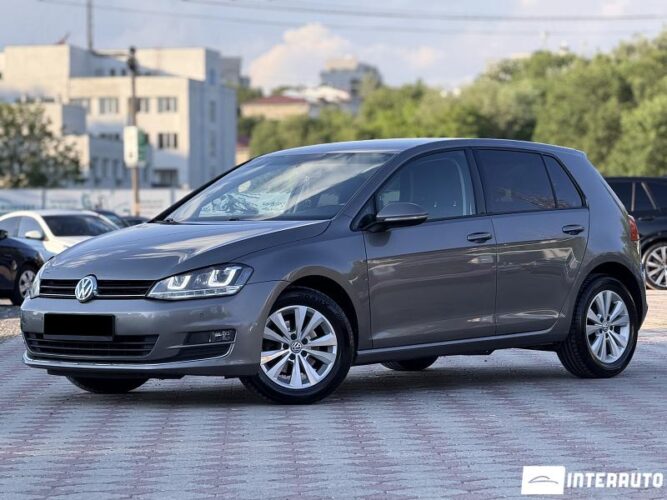 Volkswagen Golf 2016 doar la InterAuto