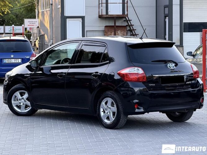 Toyota Auris 28 toyota Auris 2011