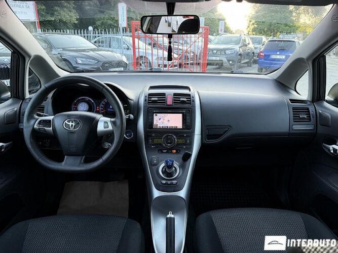 Toyota Auris 35 toyota Auris 2011