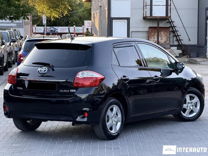 Toyota Auris 30 toyota Auris 2011