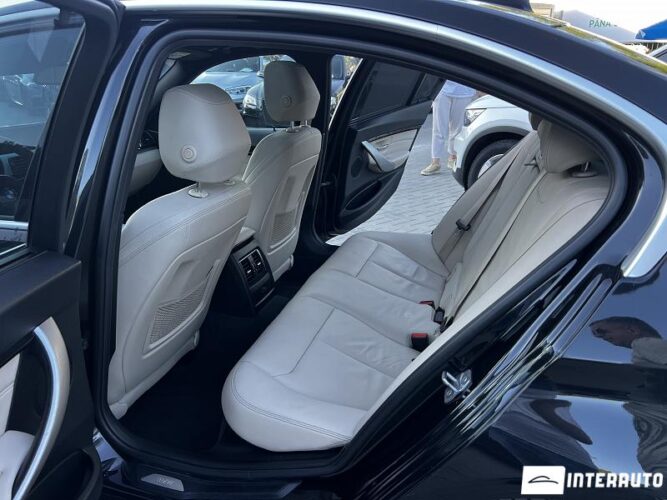 bmw 330E 2016