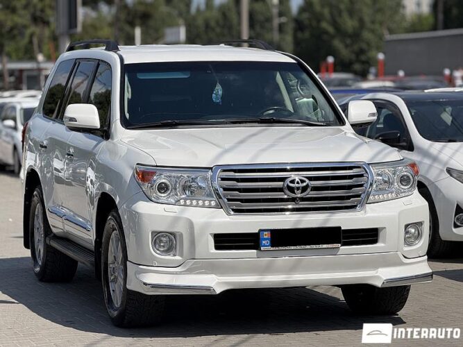 Toyota Land Cruiser 35 toyota Land Cruiser 2013