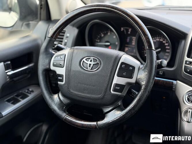 Toyota Land Cruiser 44 toyota Land Cruiser 2013