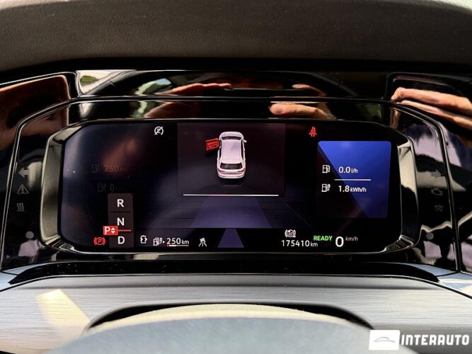 Volkswagen Golf eHybrid 39 volkswagen Golf eHybrid 2022