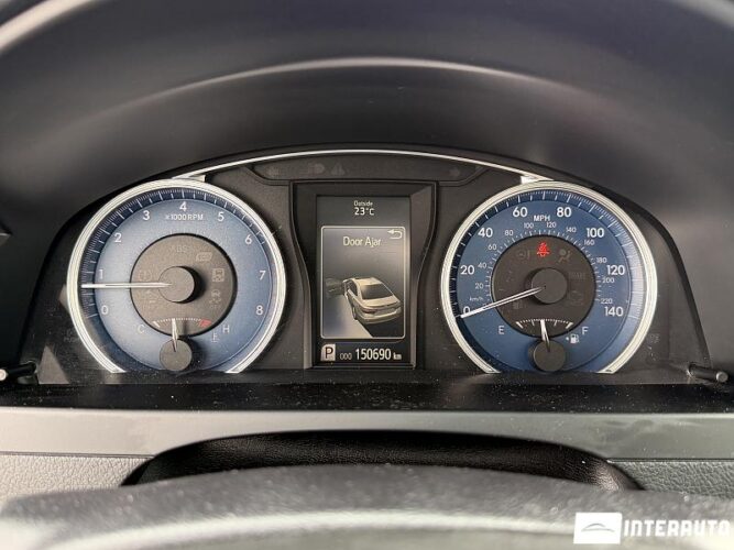 toyota Camry 2016