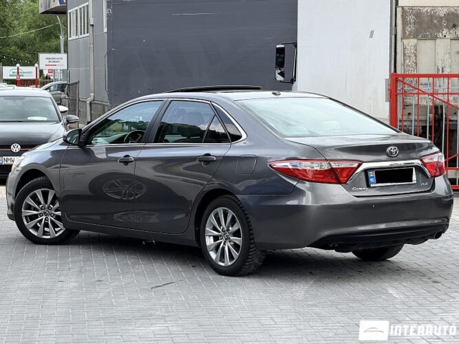 toyota Camry 2016